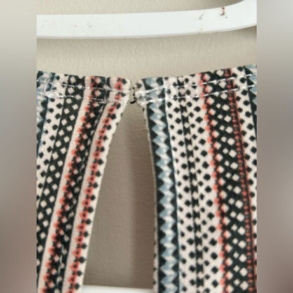 𝅺BCBGENERATION “Canyon Clay” Printed Shorts Romper - Picture 11 of 12